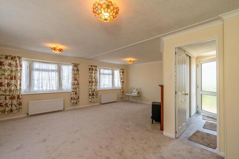 2 bedroom park home for sale, Oaktree Close, Nyetimber, Bognor Regis