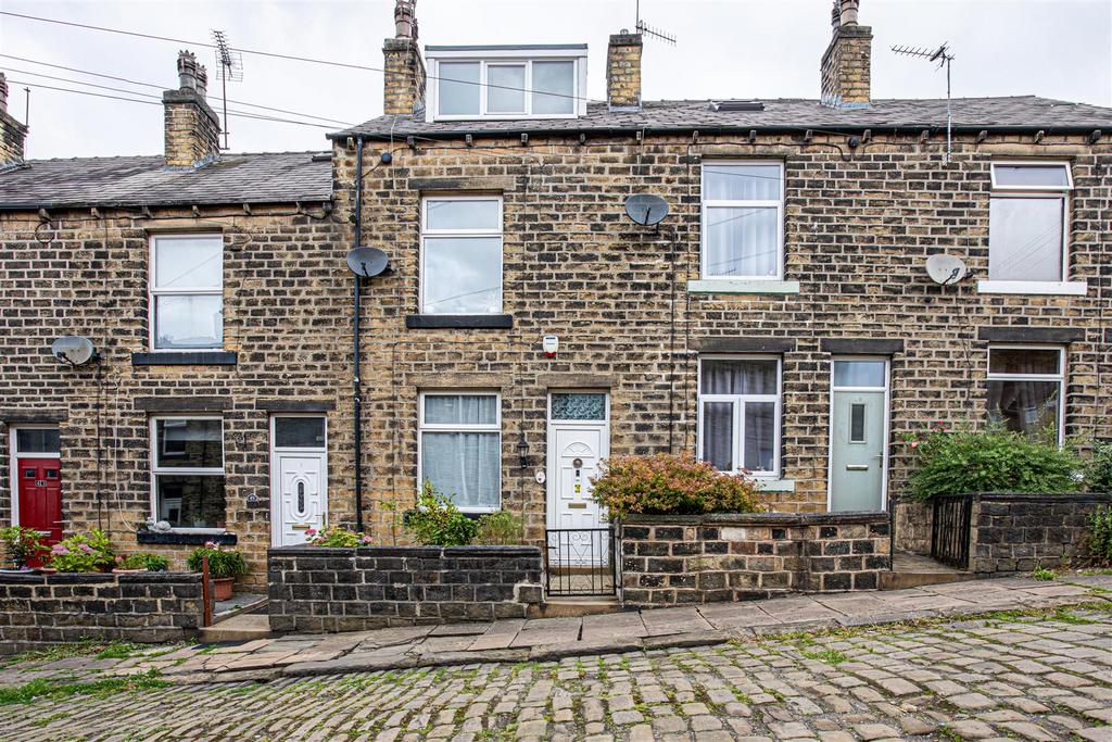 Cleveland Avenue, Halifax HX3 3 bed terraced house for sale £125,000