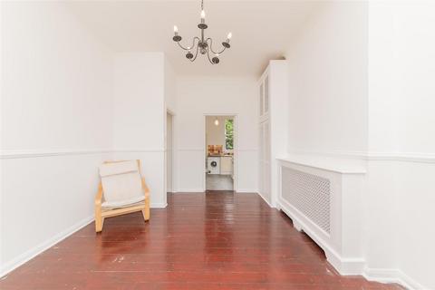 Studio for sale, Sunny Gardens Road, Hendon