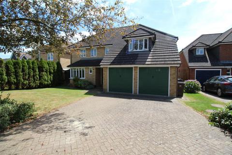 5 bedroom detached house to rent, Constantine Road, Ashford TN23
