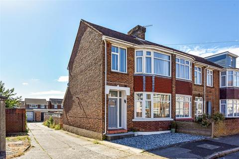 3 bedroom end of terrace house for sale, Welch Road, Gosport