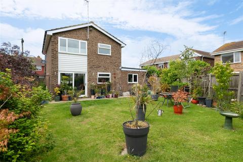 3 bedroom detached house for sale, Meadow Walk, Whitstable