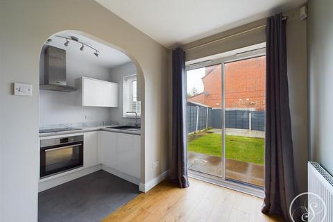 18 Blayds Garth, Woodlesford, Leeds, LS26 8WN