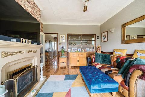 3 bedroom detached bungalow for sale, Jubilee Lane, Loughor, Swansea