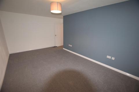 2 bedroom apartment to rent, Winton Road, Stratton