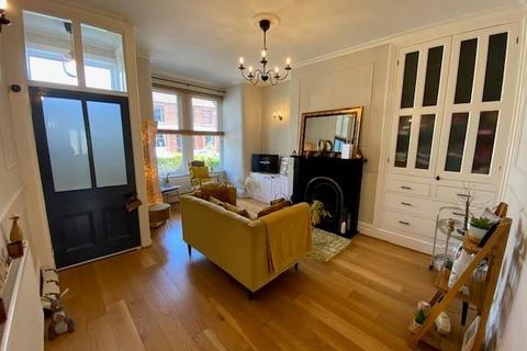 2 bedroom terraced house for sale, Stockport Road, Hyde SK14