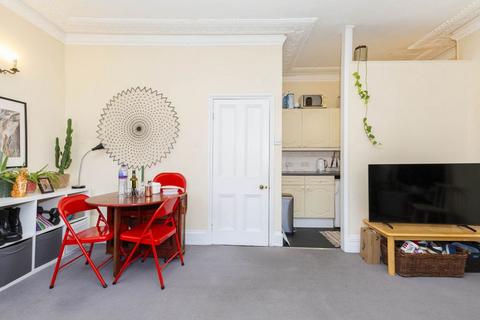 1 bedroom apartment to rent, NW6