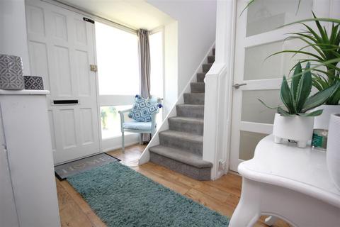 4 bedroom detached house for sale, Meadow View, Rushden NN10