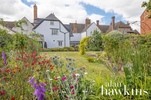 5 bedroom terraced house for sale, High Street, Royal Wootton Bassett Sn4 7