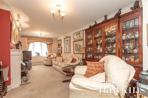 26 Britannia Crescent, Lyneham, Chippenham, SN15 4AN