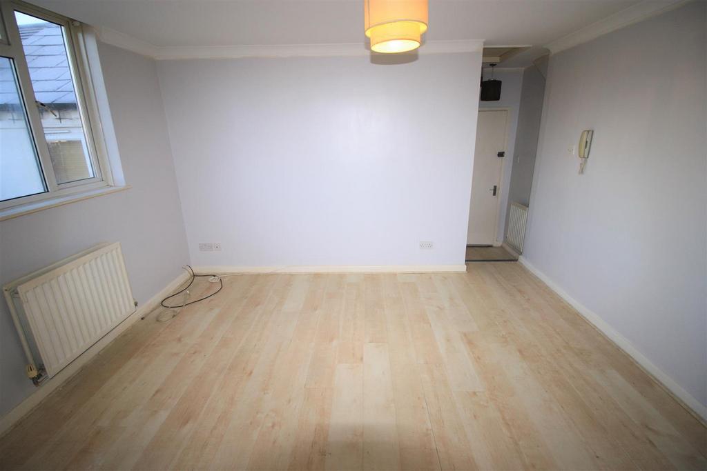 Marble Alley, Studley 1 bed flat £725 pcm (£167 pw)