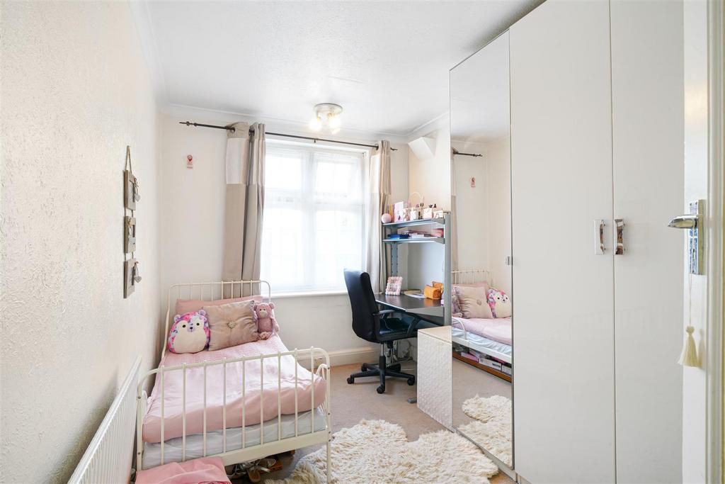 19 The Crescent - k ZYEv4 Otu3o Ra Ghe Rszx.jpg