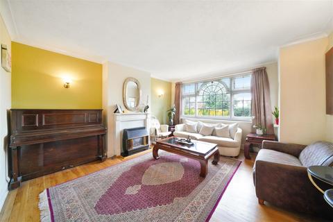 19 The Crescent, Wembley, HA0 3JS