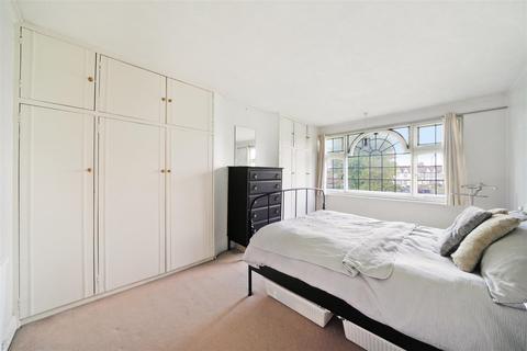19 The Crescent, Wembley, HA0 3JS