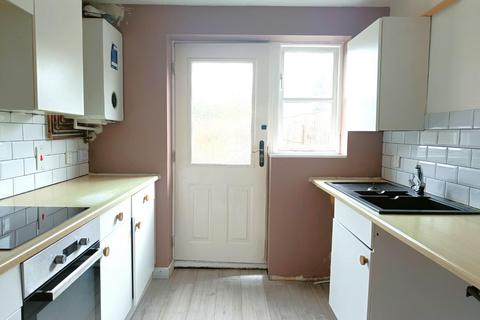 3 bedroom terraced house for sale, Boynton Road, Leicester