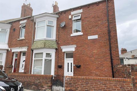 3 bedroom end of terrace house for sale, Clifton Terrace, South Shields