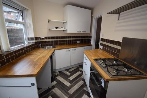 3 bedroom end of terrace house for sale, Clifton Terrace, South Shields