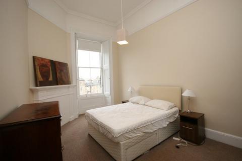1 bedroom flat to rent, Drumsheugh Place, Edinburgh