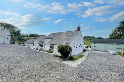 4 bedroom detached house for sale, Blaenycoed Road, Carmarthen