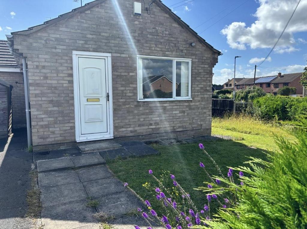 Bodmin Drive, Normanton 1 bed bungalow to rent £650 pcm (£150 pw)