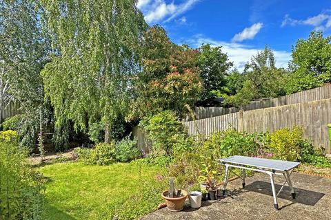 3 bedroom semi-detached house for sale, Lynwood Road, Redhill