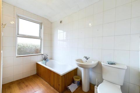 16 Burcot Road, Sheffield, S8 9FE