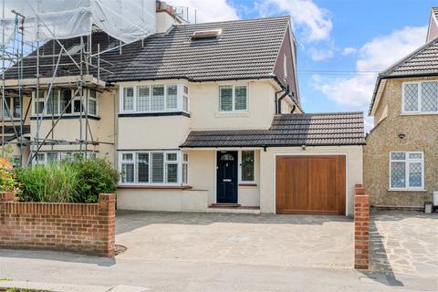 51 Temple Road, Epsom, KT19 8EY