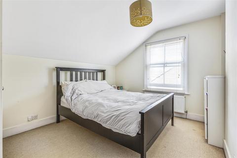 3 bedroom flat for sale, Lower Richmond Road, Putney, SW15