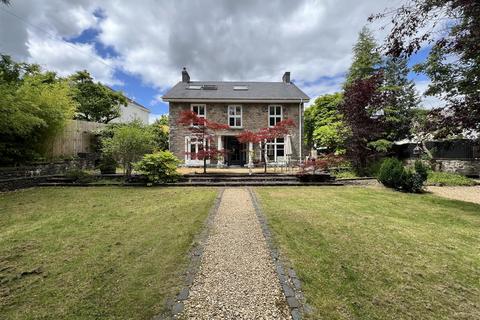 4 bedroom detached house for sale, Cemetery Road, Aberdare CF44