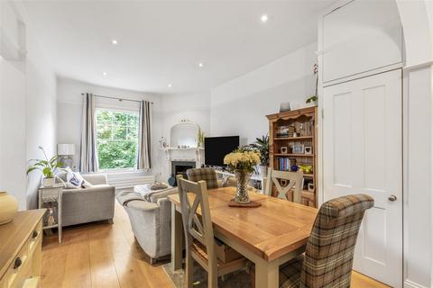 3 bedroom flat to rent, Sheengate Mansions, East Sheen, SW14