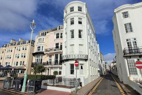 2 bedroom flat for sale, Marine Parade, Brighton