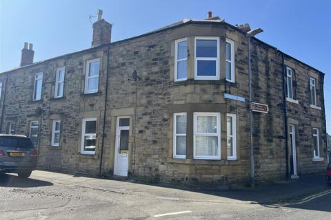 2 bedroom terraced house to rent, John Street, Amble, Morpeth