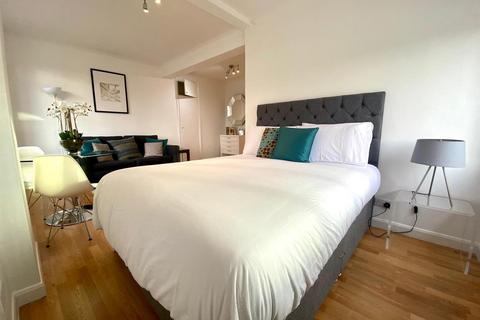 1 bedroom flat to rent, WarrenCourt, Euston Road, London