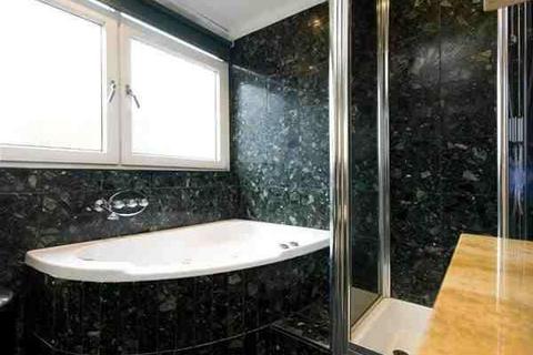 27 Portman Place, London, E2 0LG