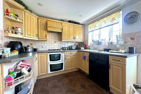 4 bedroom townhouse for sale, Rose Park Close, Hayes