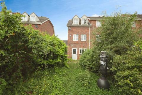 11 Rose Park Close, Hayes, UB4 9AT