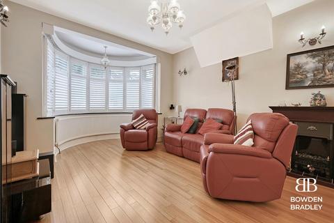 5 bedroom semi-detached house for sale, Wanstead Lane, Ilford