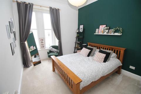 3 bedroom flat for sale, Binnie Street, Gourock