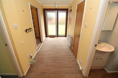 2 Cedar Walk, Wemyss Bay, PA18 6BP