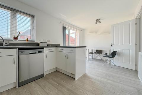 10 Oak Crescent, Burnham-on-crouch, CM0 8FP