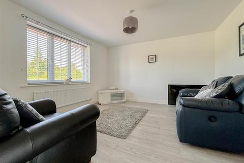 10 Oak Crescent, Burnham-on-crouch, CM0 8FP