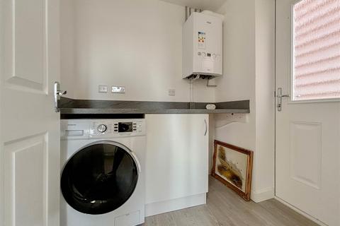 10 Oak Crescent, Burnham-on-crouch, CM0 8FP