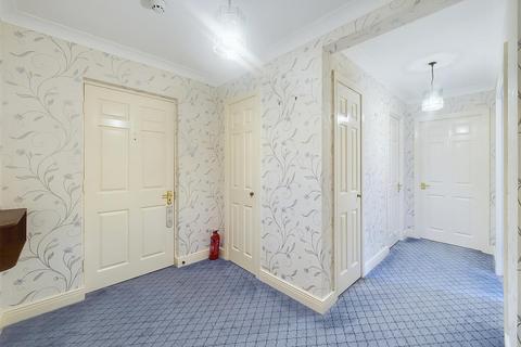 2 bedroom flat for sale, Marlborough House, Holywell Avenue, Whitley Bay