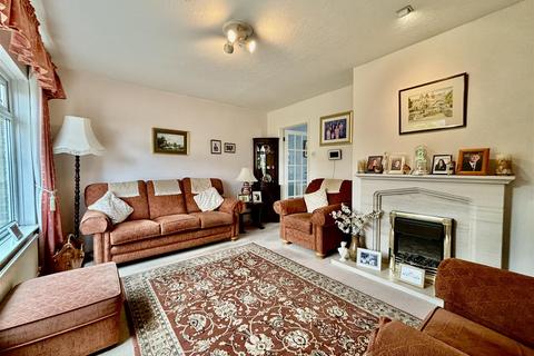 3 bedroom semi-detached house for sale, The Tinings, Chippenham SN15