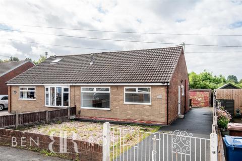 2 bedroom semi-detached bungalow for sale, Irongate, Bamber Bridge, Preston