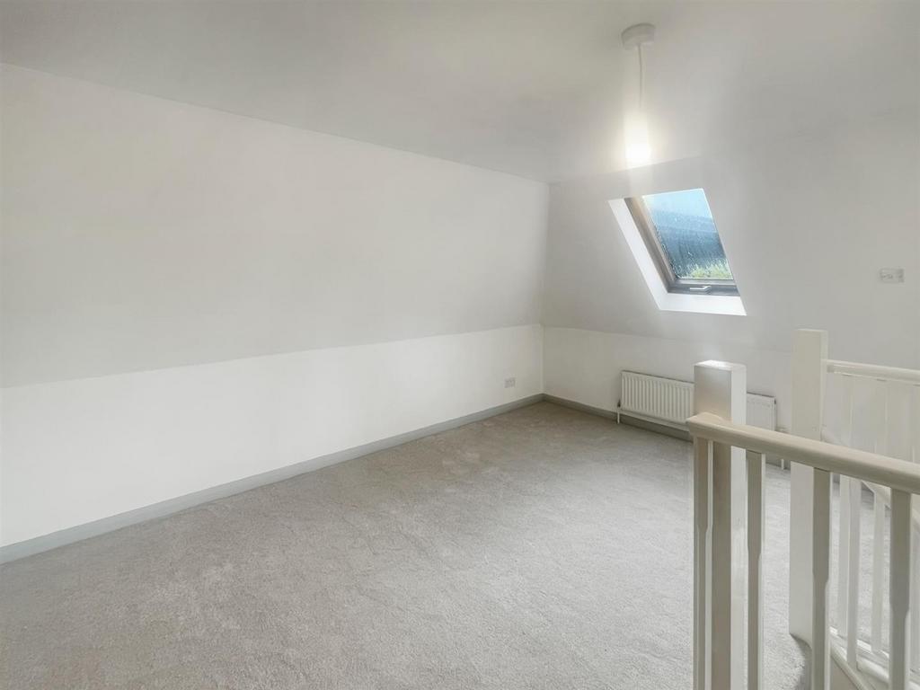 Bedroom 2.jpg