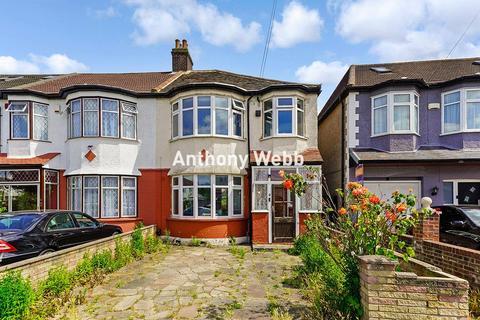 3 bedroom end of terrace house for sale, Madeira Road, Palmers Green, London N13
