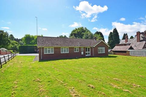 3 bedroom detached bungalow for sale, 28 Greenhill, Burcot, Worcestershire, B60 1BJ