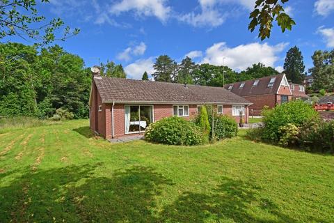 3 bedroom detached bungalow for sale, 28 Greenhill, Burcot, Worcestershire, B60 1BJ