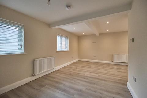 2 bedroom apartment to rent, Windsor Street, Burbage